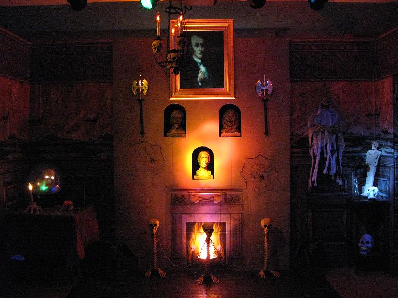 castlerm.jpg - The Fireplace
